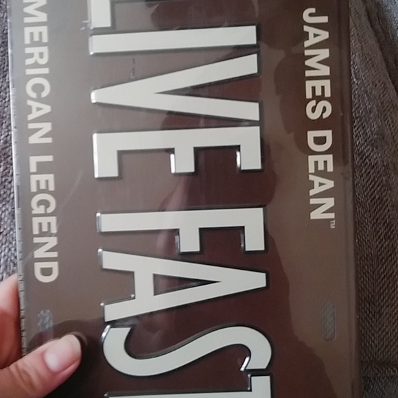 James Dean Live Fast License Plate - Picture 9 of 11